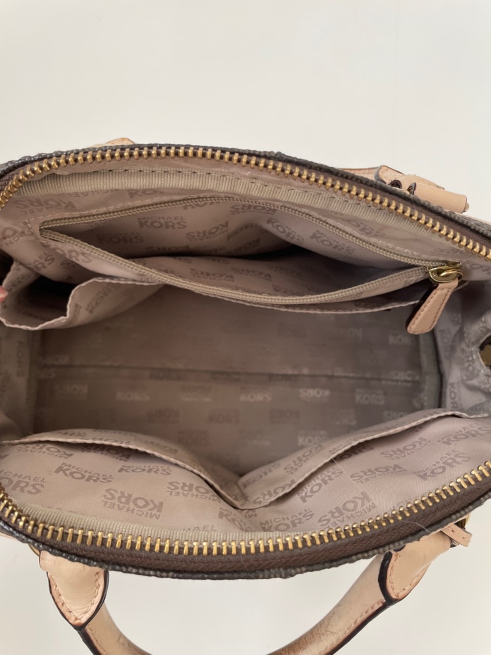 Michael Kors Grayson Barrel Leather Handbag in Brown - Picture 11 of 16